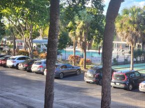 8220 SW 24th St 4215, North Lauderdale FL 33068