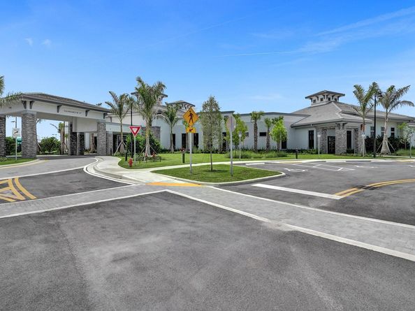 8327 W Blue Spring Dr 8327, Parkland FL 33067