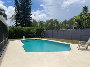 5813 NW 18th Ct, Margate FL 33063