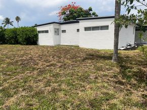 5813 NW 18th Ct, Margate FL 33063