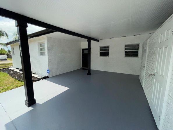 5813 NW 18th Ct, Margate FL 33063