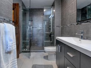 320 Harmon Cove Tower 320, Secaucus NJ 07094