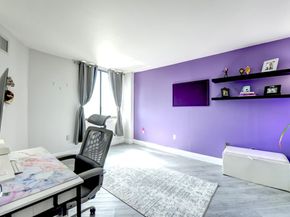 320 Harmon Cove Tower 320, Secaucus NJ 07094
