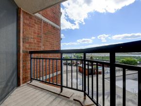 320 Harmon Cove Tower 320, Secaucus NJ 07094