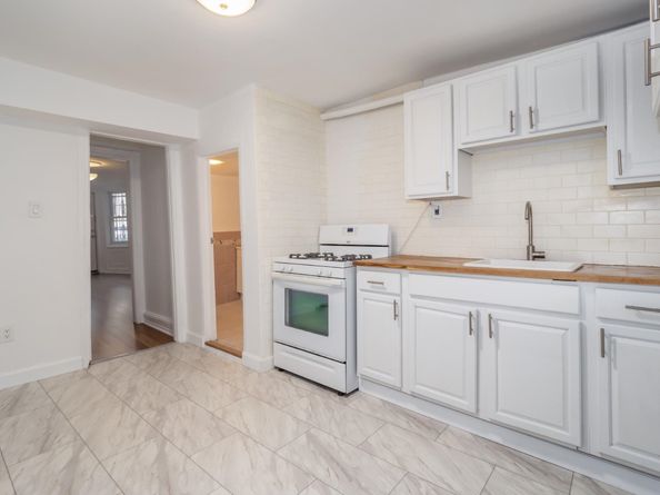 491 Mercer St, Jersey City NJ 07306