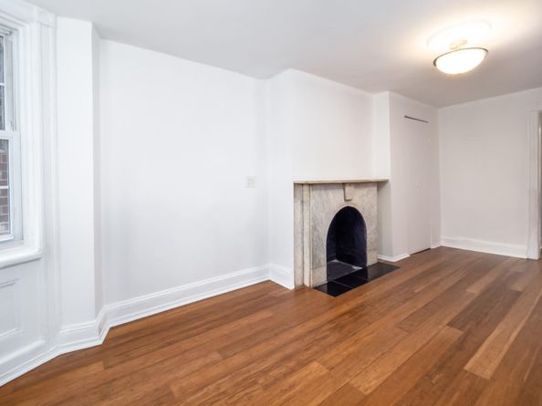 491 Mercer St, Jersey City NJ 07306