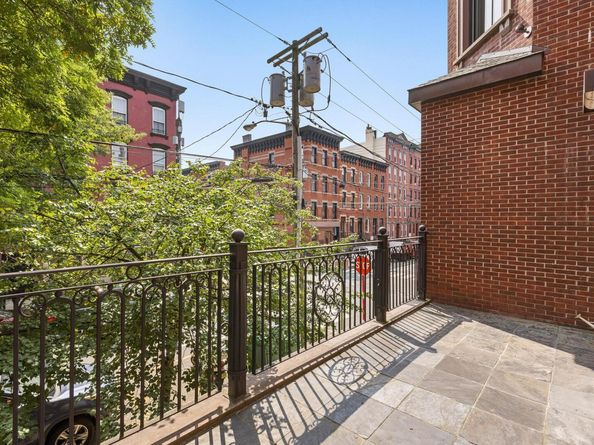 1000 Garden St, Hoboken NJ 07030