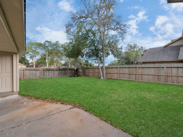 2118 Windmill Drive, Richmond TX 77406