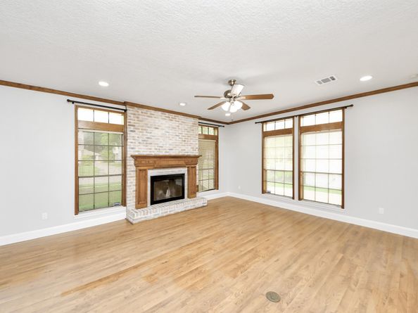2118 Windmill Drive, Richmond TX 77406