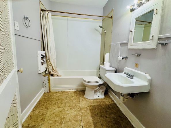 1410 Walton Street, Houston TX 77009