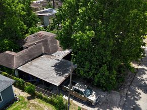6706 Greenhurst Street, Houston TX 77091