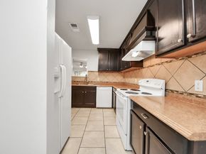 7836 Bateman Lane 7836, Houston TX 77088