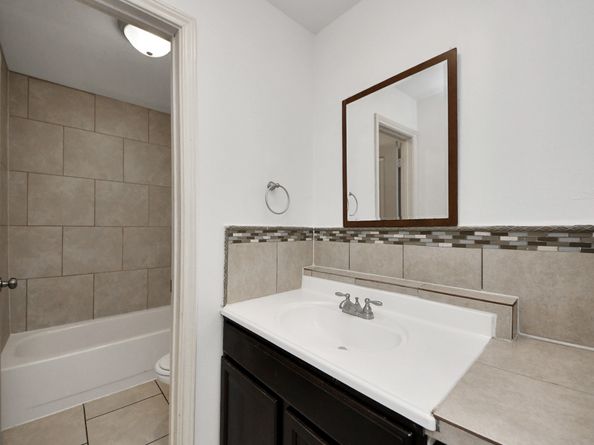 7836 Bateman Lane 7836, Houston TX 77088