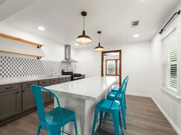 7009 Tuck Street, Houston TX 77020