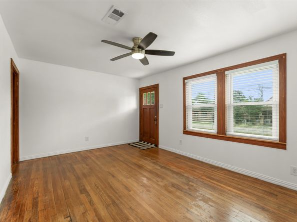 7009 Tuck Street, Houston TX 77020