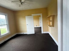 6015 Brady Street, Houston TX 77011