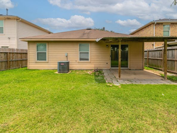 12518 Rosslare Drive, Houston TX 77066