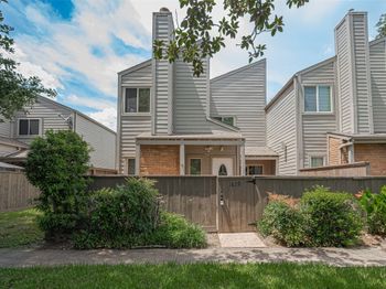 1639 Prairie Mark Lane