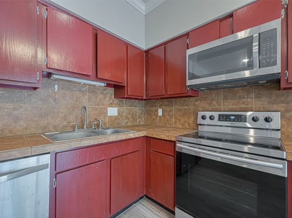1639 Prairie Mark Lane, Houston TX 77077