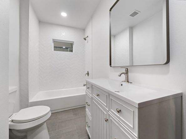 3237 Winbern Street, Houston TX 77004