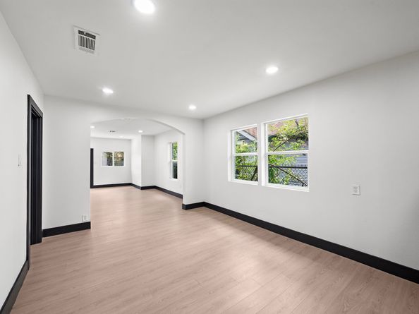 3237 Winbern Street, Houston TX 77004