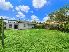 3237 Winbern Street, Houston TX 77004