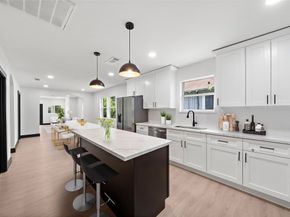 3237 Winbern Street, Houston TX 77004