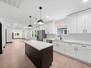 3237 Winbern Street, Houston TX 77004