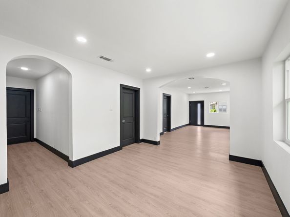 3237 Winbern Street, Houston TX 77004