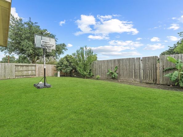 10318 Rouken Glen Court, Richmond TX 77407