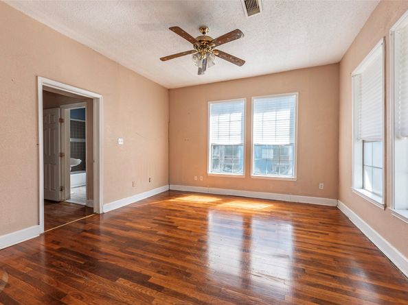 7609 Avenue E, Houston TX 77012