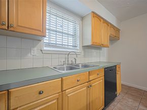 12818 Redfern Drive, Houston TX 77048
