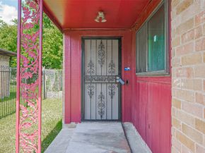 12818 Redfern Drive, Houston TX 77048