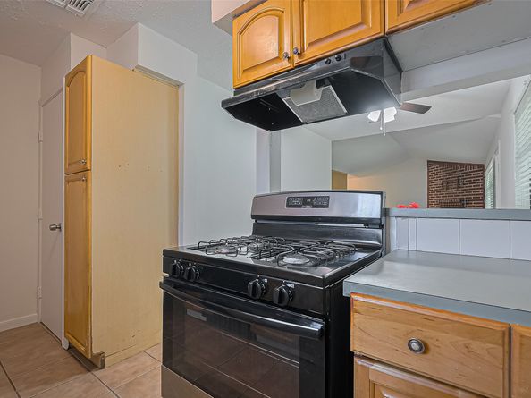 12818 Redfern Drive, Houston TX 77048