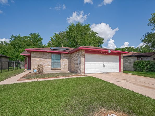 12818 Redfern Drive, Houston TX 77048