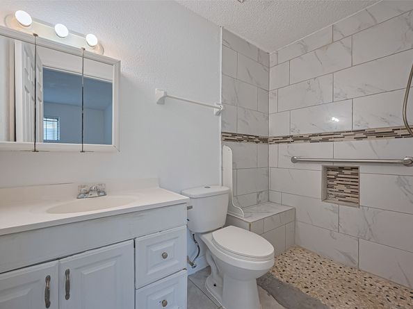 12818 Redfern Drive, Houston TX 77048