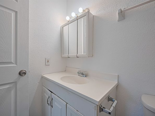 12818 Redfern Drive, Houston TX 77048