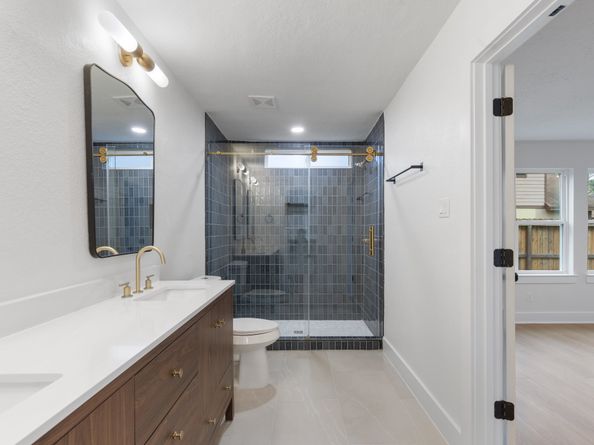 4 Blazing Star Court, Spring TX 77380