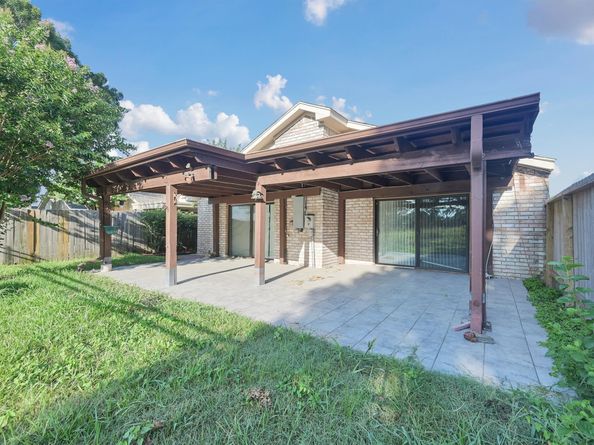 7750 Green Lawn Drive, Houston TX 77088