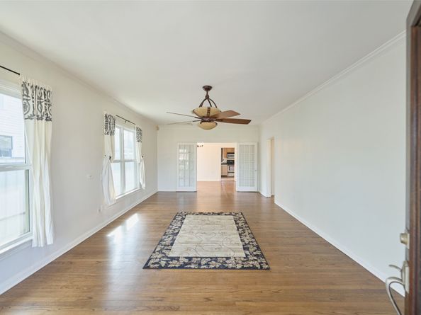 1111 Rutland Street, Houston TX 77008