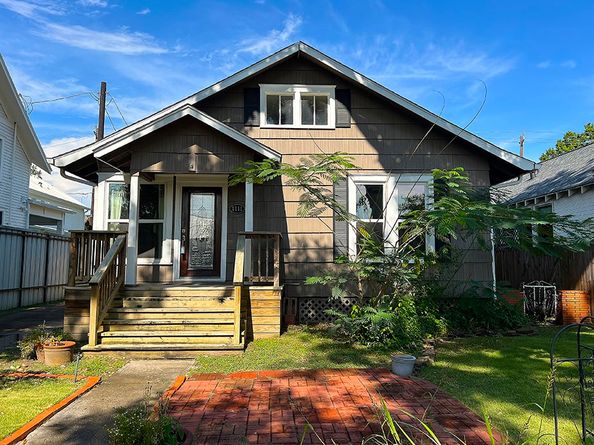 1111 Rutland Street, Houston TX 77008