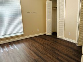 2224 S Piney Point Road 114, Houston TX 77063