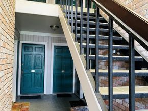 2224 S Piney Point Road 114, Houston TX 77063