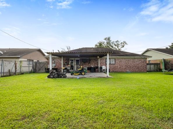 806 Coolwood Drive, Houston TX 77013