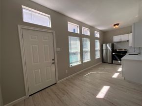 3403 Yupon Street, Houston TX 77006