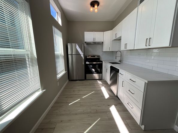 3403 Yupon Street, Houston TX 77006