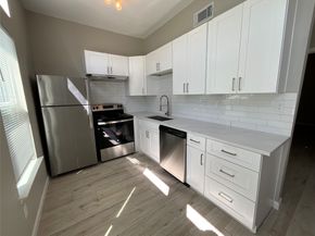 3403 Yupon Street, Houston TX 77006