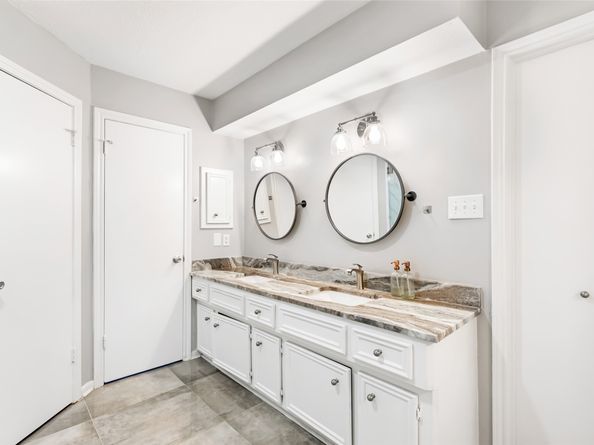 2706 Woodland Grove Drive, Houston TX 77339