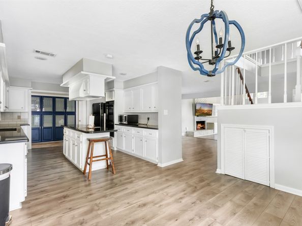 2706 Woodland Grove Drive, Houston TX 77339