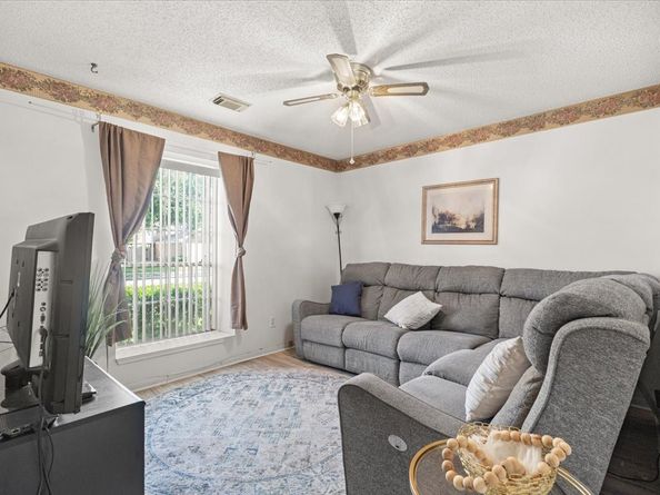 1703 Plumwood Drive, Houston TX 77014